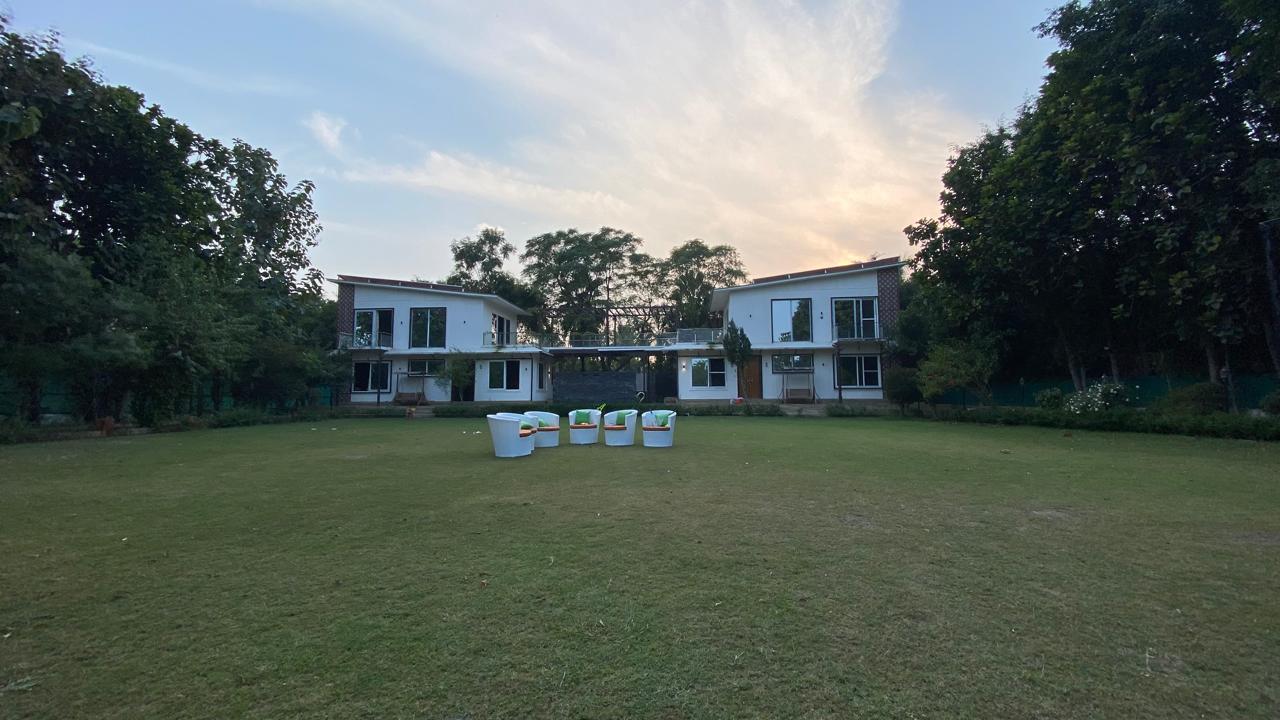 Cottages in pastel evening light